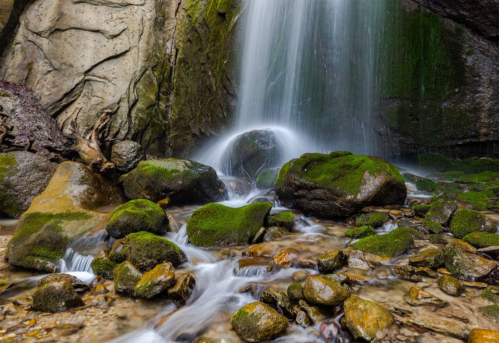 "Finstersee Wasserfall II"