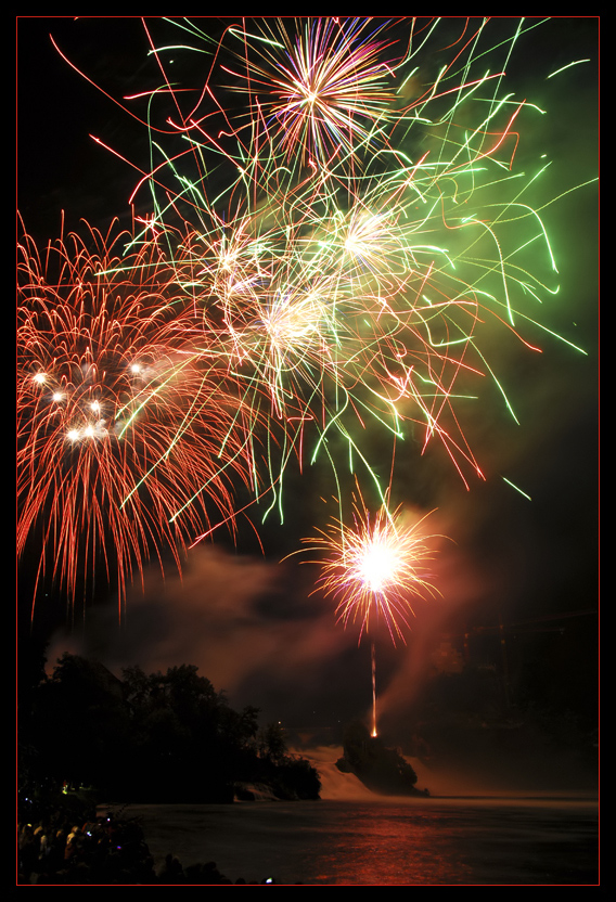 'Fire on the Rocks' am Rheinfall