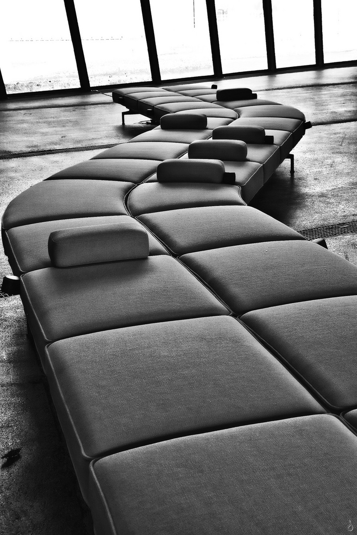 Fire Snake   --   Vitra   ©D7493--XOC_BW-5P21b2°