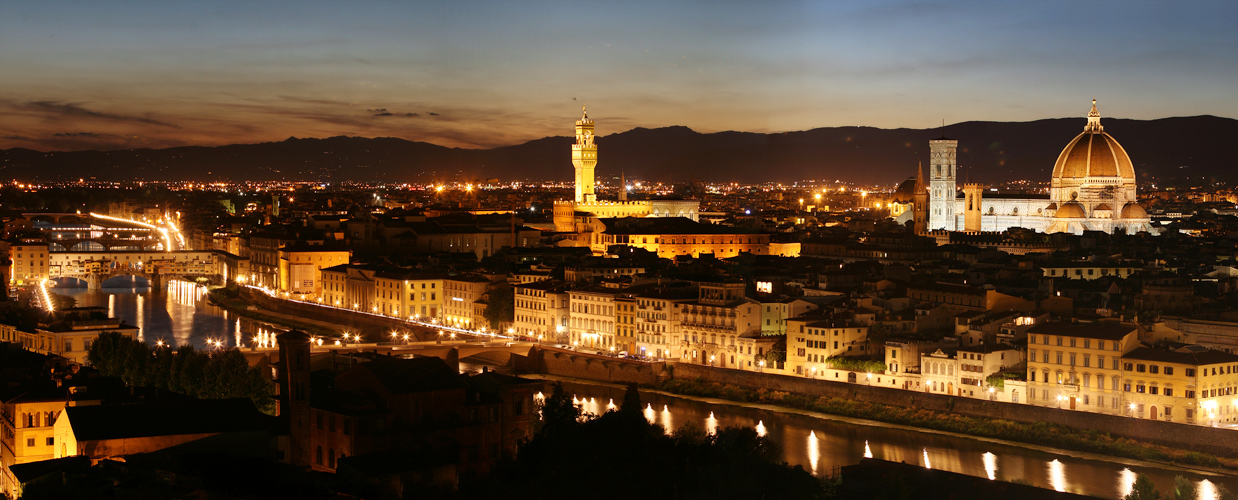 Firenze at night