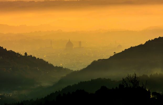 Firenze Duomo nella foschia