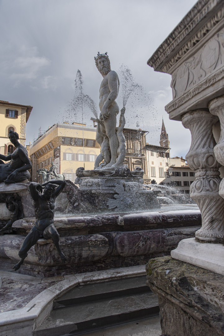 Firenze, Fontana del Nettuno detta “Il Biancone*