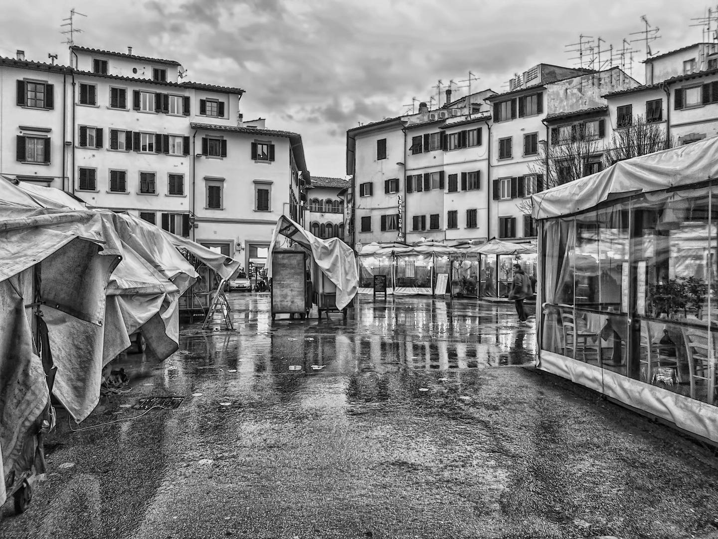 Firenze. Piazza del Mercato Centrale.