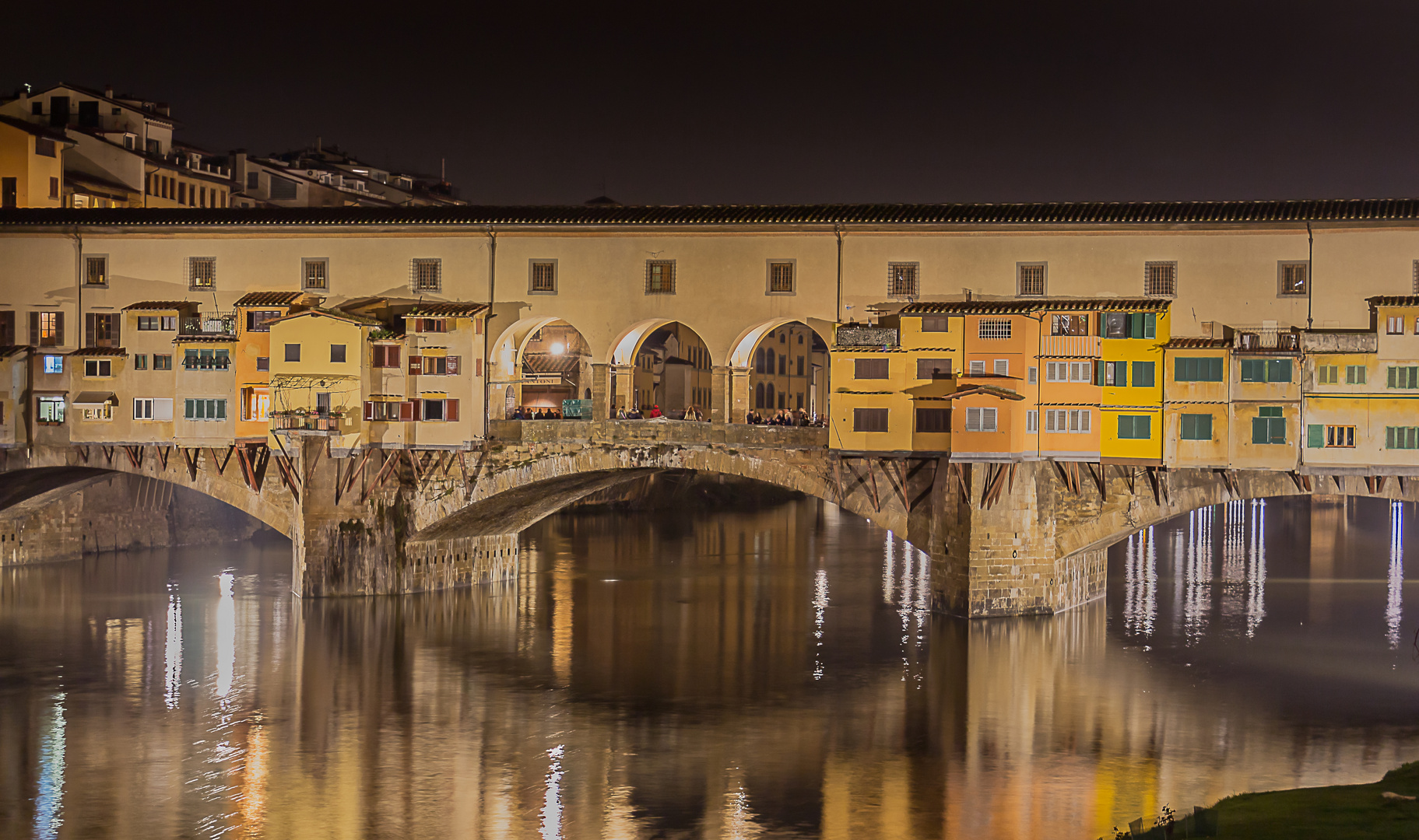 Firenze Ponte Vecchio by night