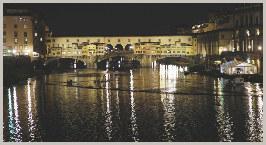 Firenze Ponte Vecchio ......in una nuova Luce.......