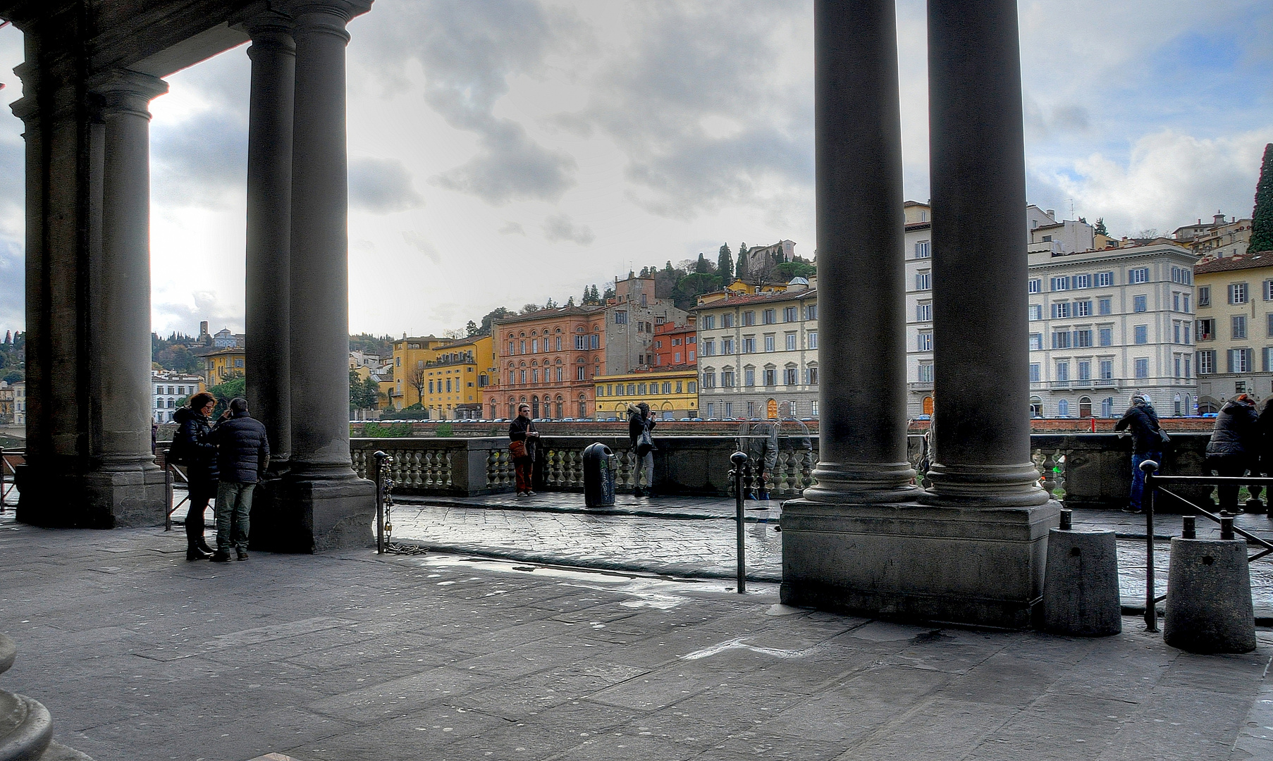 Firenze-Tra Uffizi e Arno