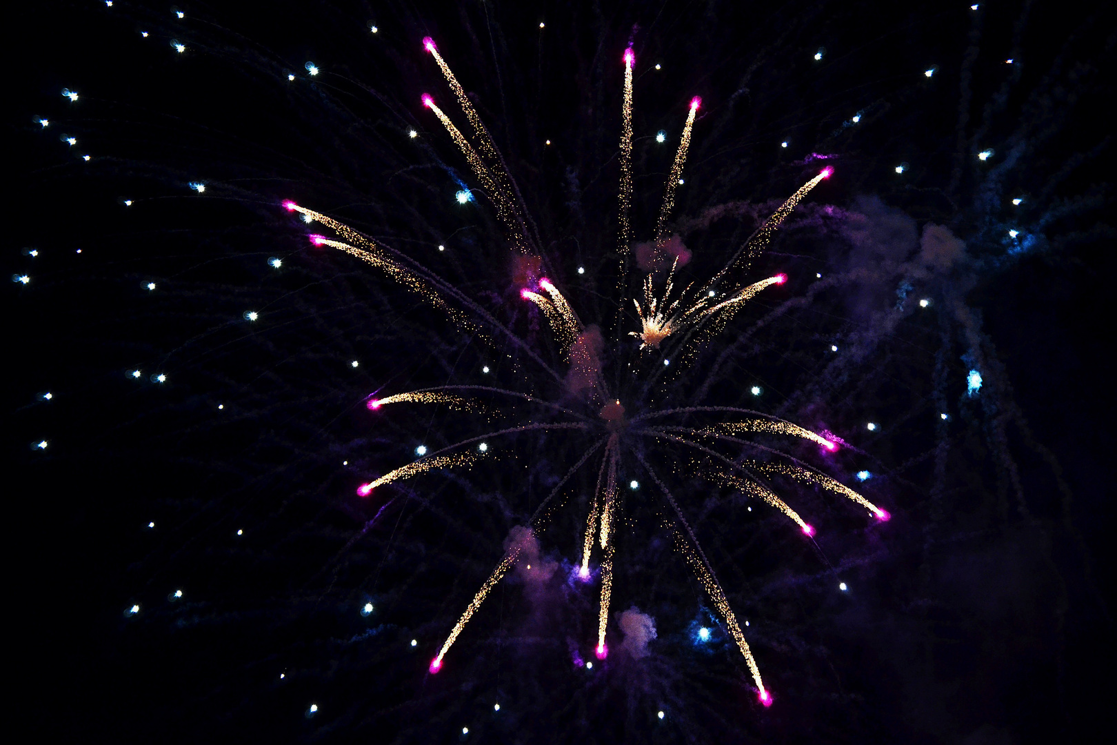 Fireworks_Skylinepark_2019