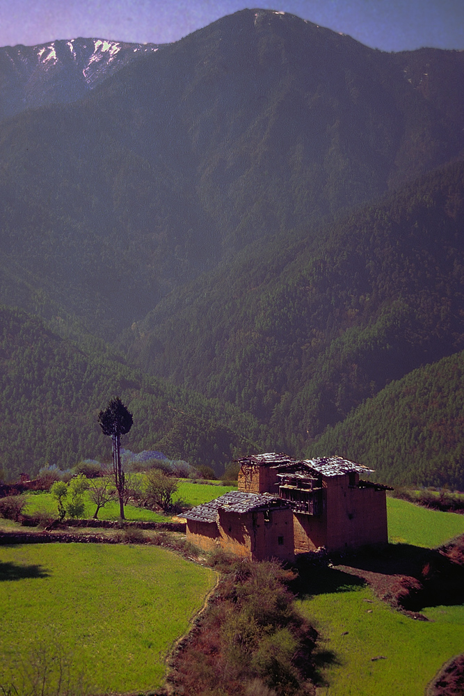 First housing estate after our trek from the Labatama plateau