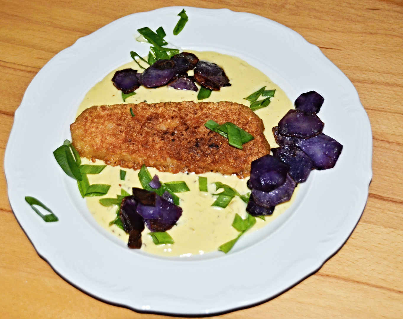 Fisch mit Trüffelkartoffeln und Senfsauce