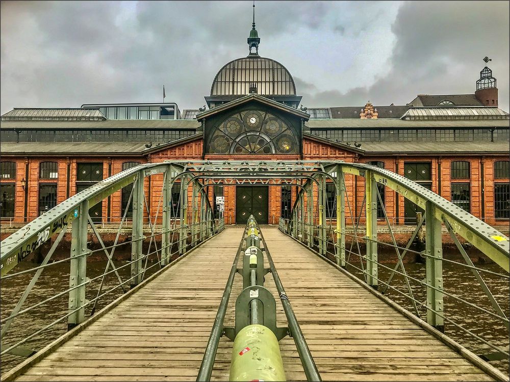 * Fischauktionshalle **