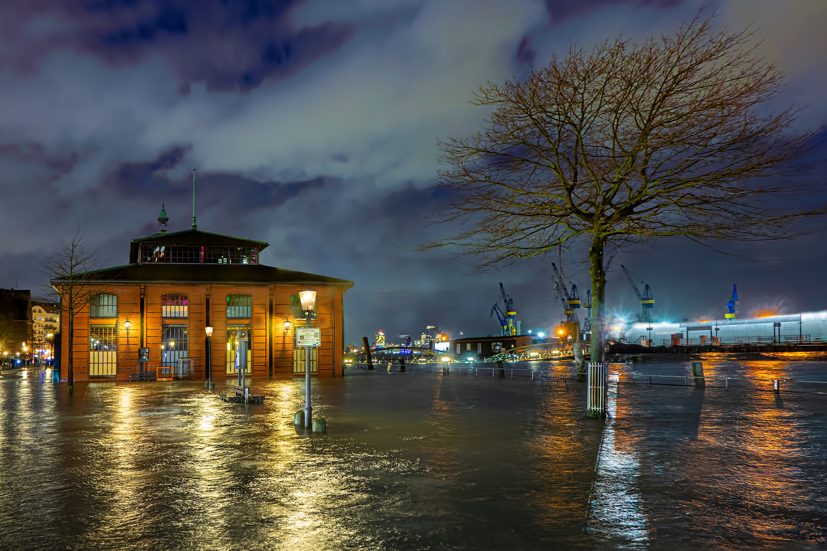 fischauktionshalle und die "Sabrina" Sturmflut