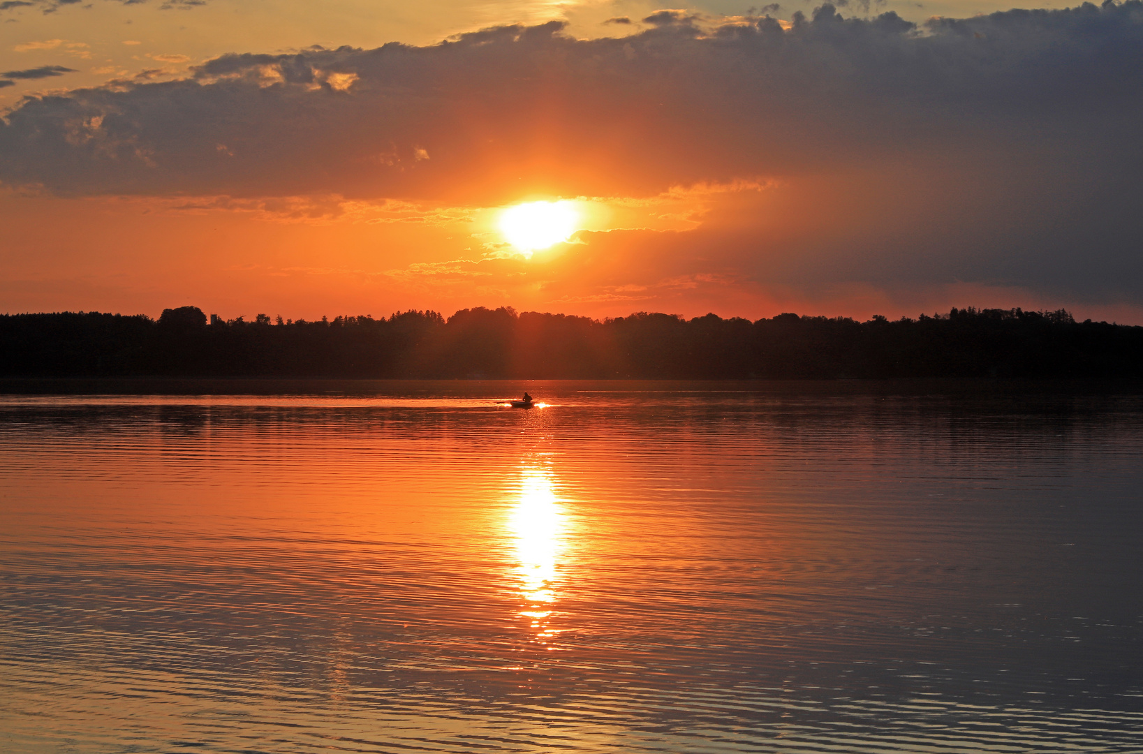 Fischen bei Sonnenuntergang