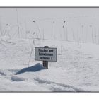 Fischen und Schwimmen verboten !