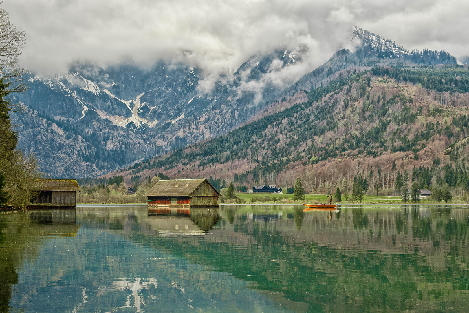 Fischer am Almsee