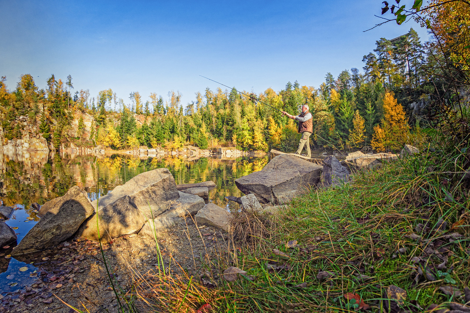 Fischer am Büchlberger Steinbruchweiher