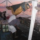 Fischer bei der Arbeit im Morgengrauen