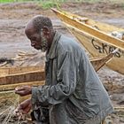 Fischer beim Netzeflicken, Lake Albert, Uganda