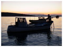 Fischerboot am Abend