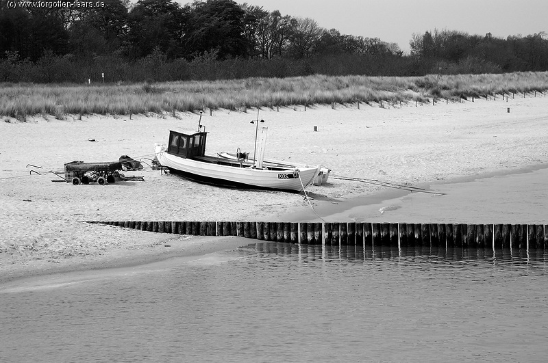 Fischerboot am Strand