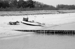 Fischerboot am Strand