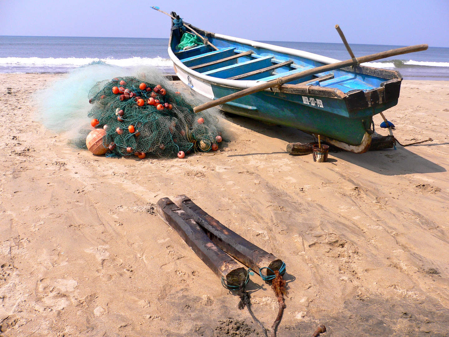 Fischerboot am Strand