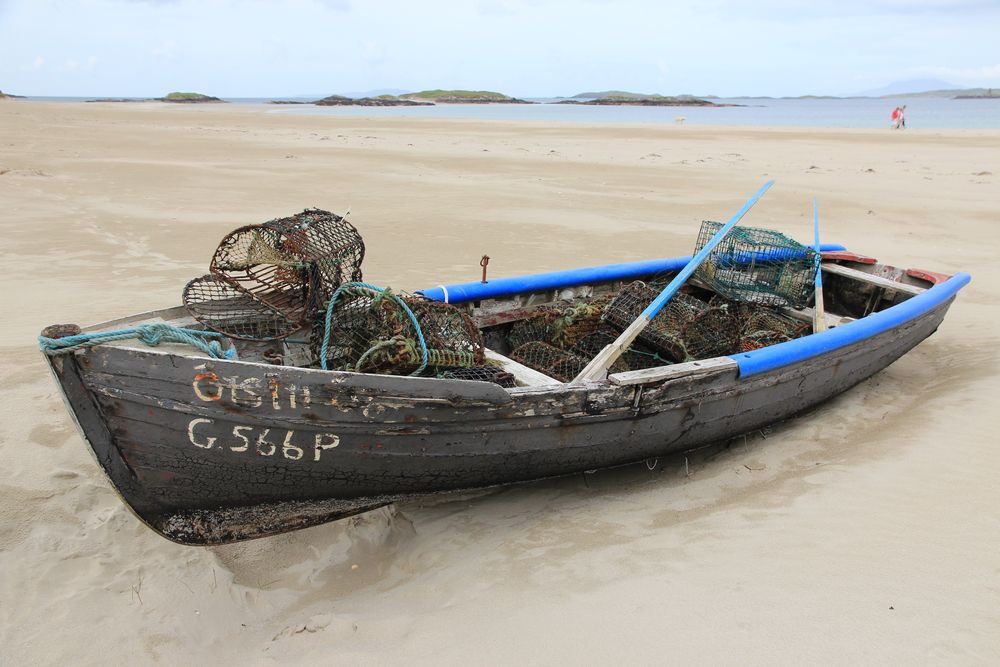 Fischerboot am Strand