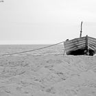 Fischerboot am Strand III