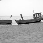 Fischerboot am Strand IV