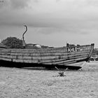 Fischerboot am Strand V