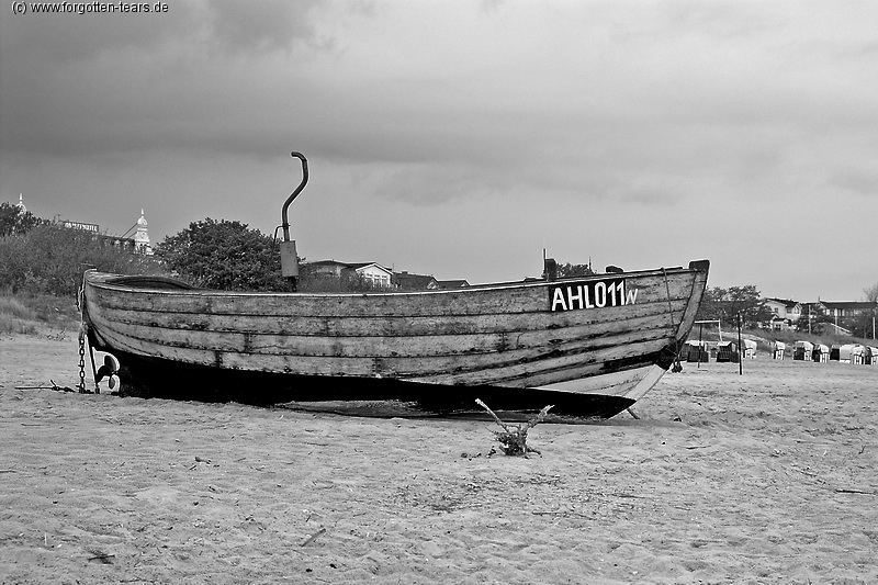 Fischerboot am Strand V