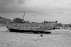 Fischerboot am Strand V