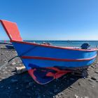 Fischerboot am Strand vom Stromboli