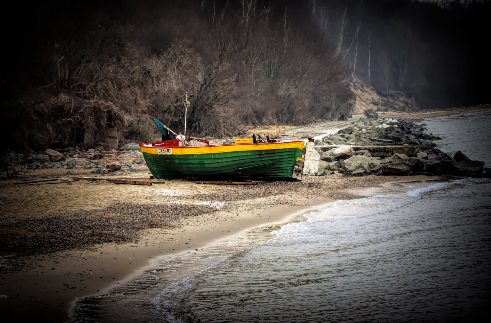 Fischerboot am Ufer