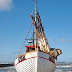 Fischerboot auf dem Trockenen