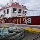 Fischerboot im Hafen von Husavik