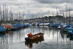 Fischerboot im Jachthafen