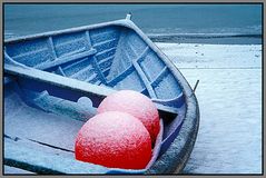 Fischerboot im Winter