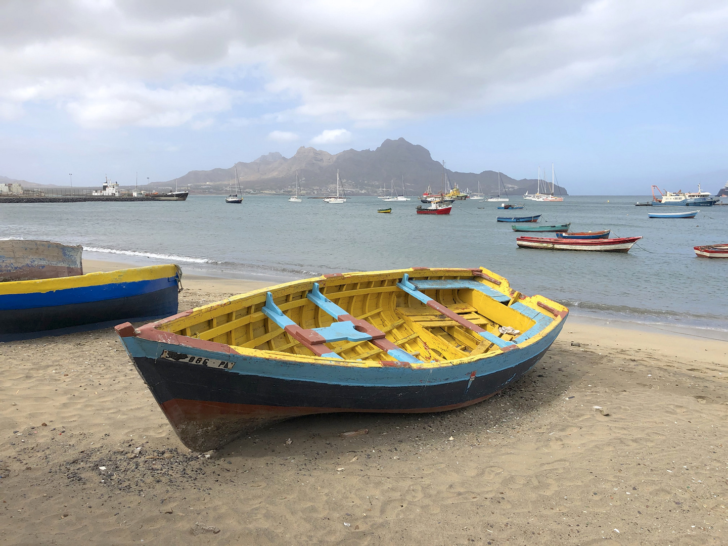 Fischerboot in Mindelo Kap Verde 