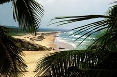 Fischerboote am Strand von Kottayam, Kerala