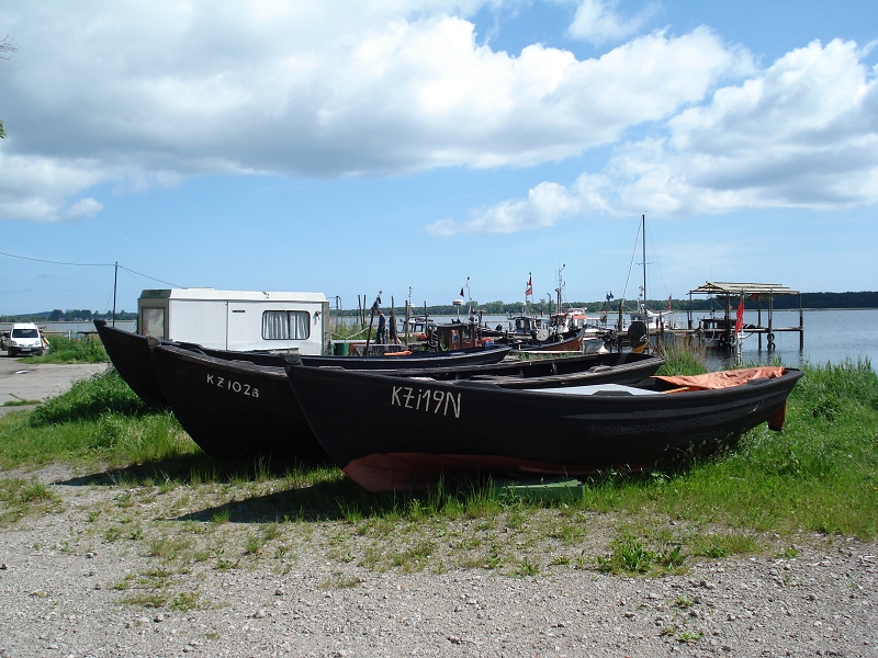 Fischerboote an Land in Klein Zicker