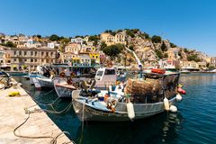 Fischerboote im Hafen von Symi - Griechenland