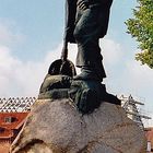 Fischerdenkmal vor dem alten Rathaus in Klaipeda(Memel)