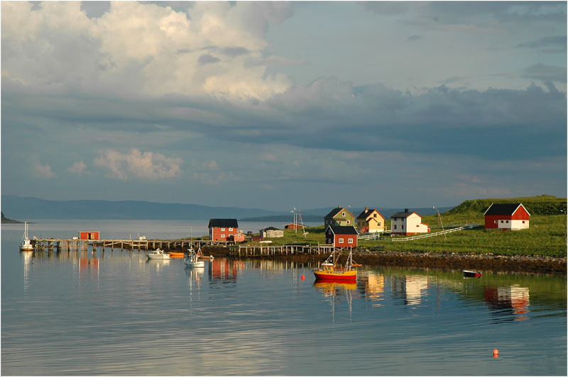 Fischerdorf auf der Nordkap-Insel