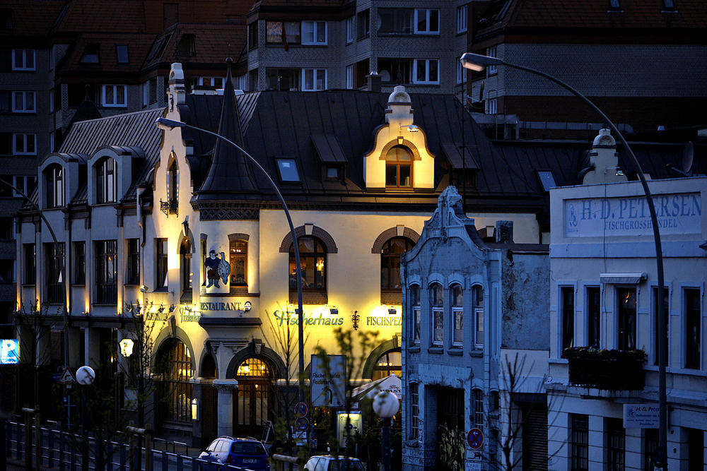 Fischerhaus an der Elbe