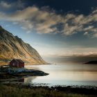 Fischerhütte im Fjord