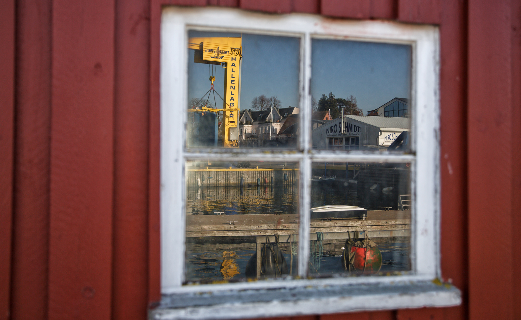 Fischerhütte im Hafen von Laboe......