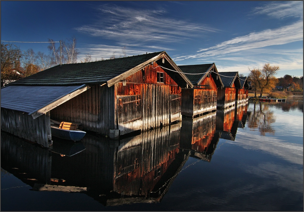 ~ Fischerhütten in der Morgensonne ~