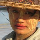 Fischerin Portrait - Myanmar