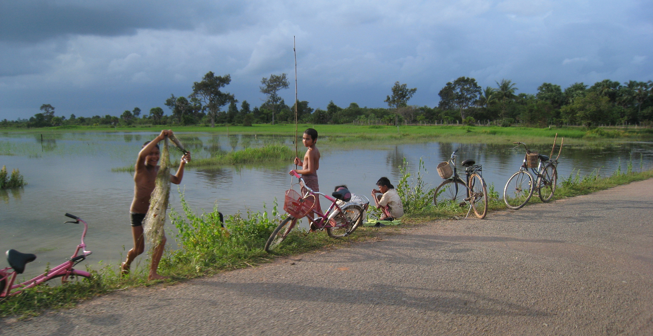 Fischerjungen nahe Siem Reap