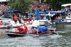 Fischerstechen der Halloren zum Laternenfest 2014 in Halle